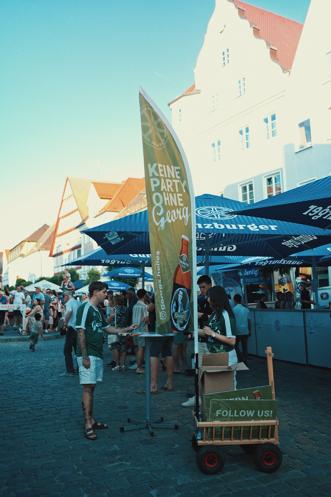 Georgs Helles: eine neue Biermarke für die Party, Standbild 6