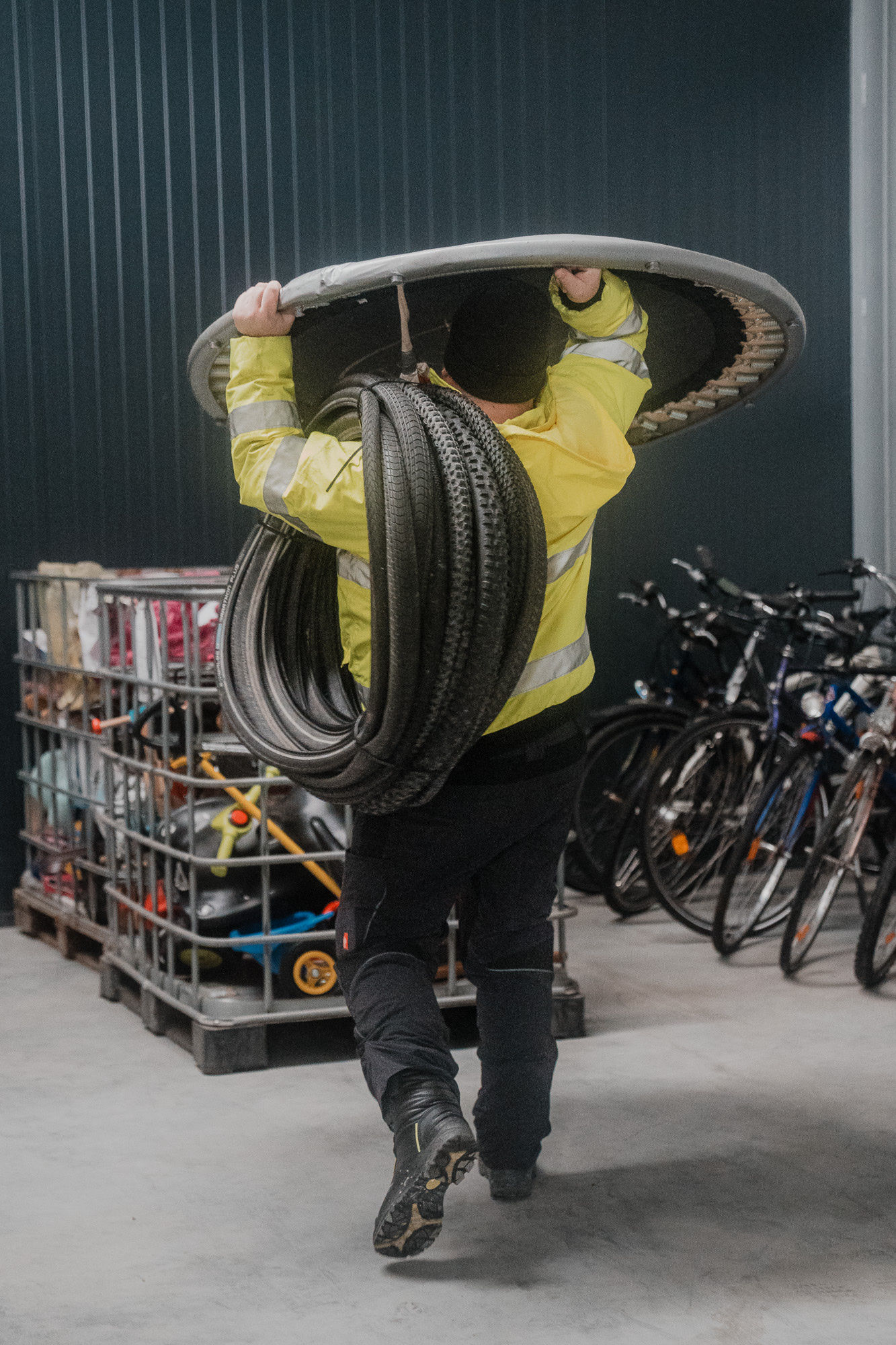 Hinsehen und Helfen: Hilfsfahrt nach Rumänien, Standbild 7