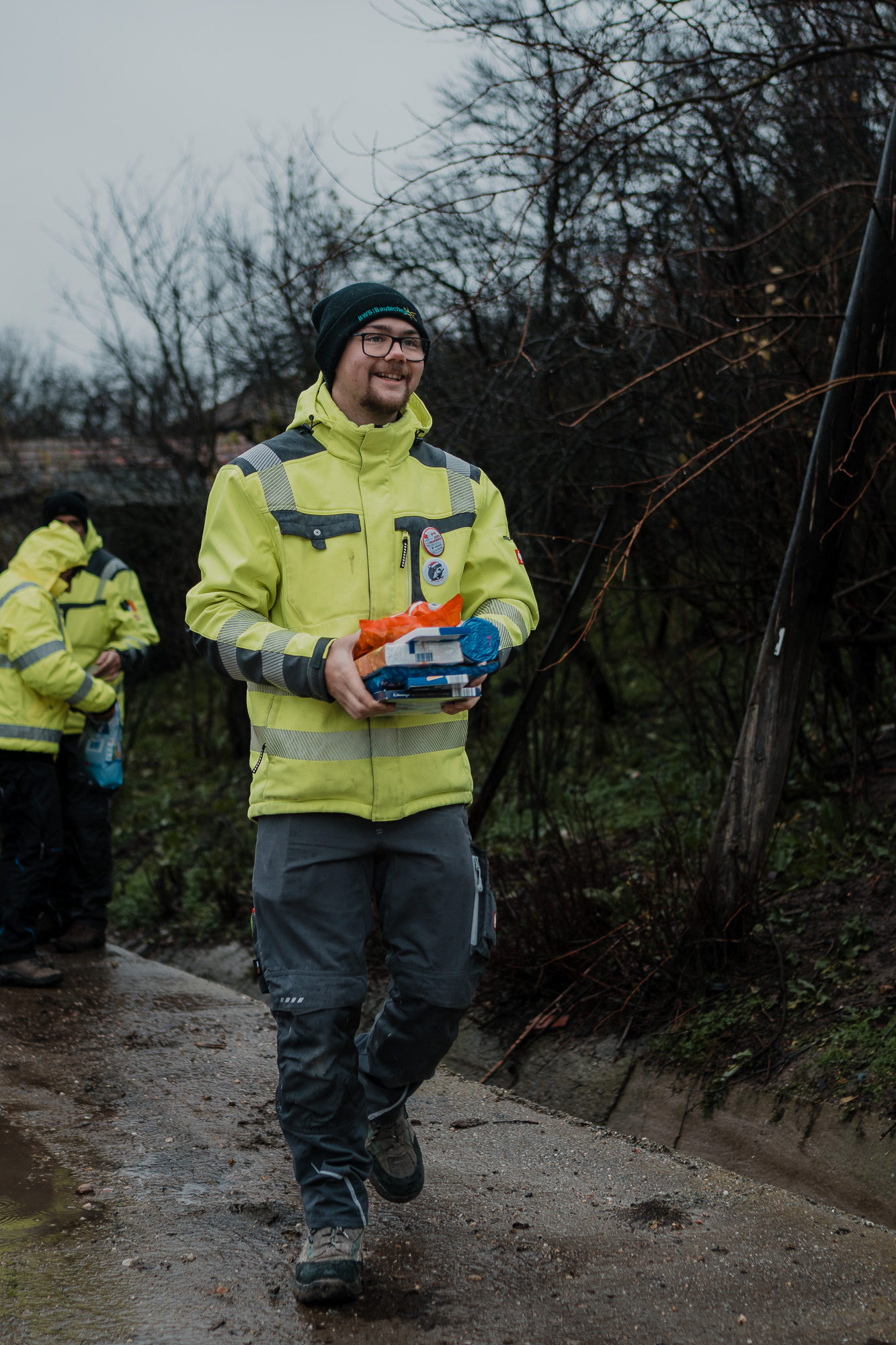 Hinsehen und Helfen: Hilfsfahrt nach Rumänien, Standbild 10