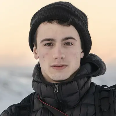 home1textslipimg4 goldencut Filmmarketing for Brands